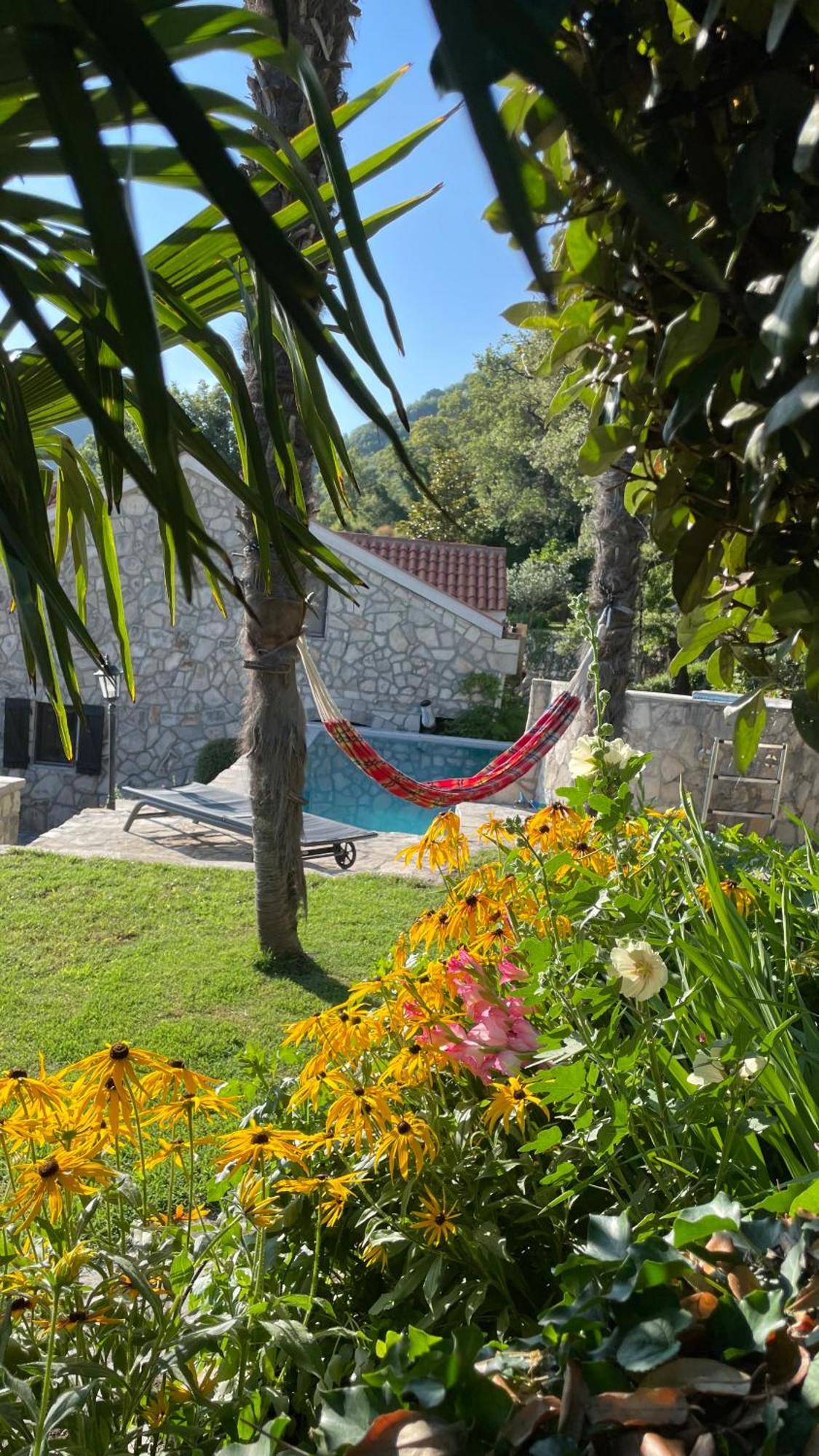 Mountains Villa Near Budva Exterior foto