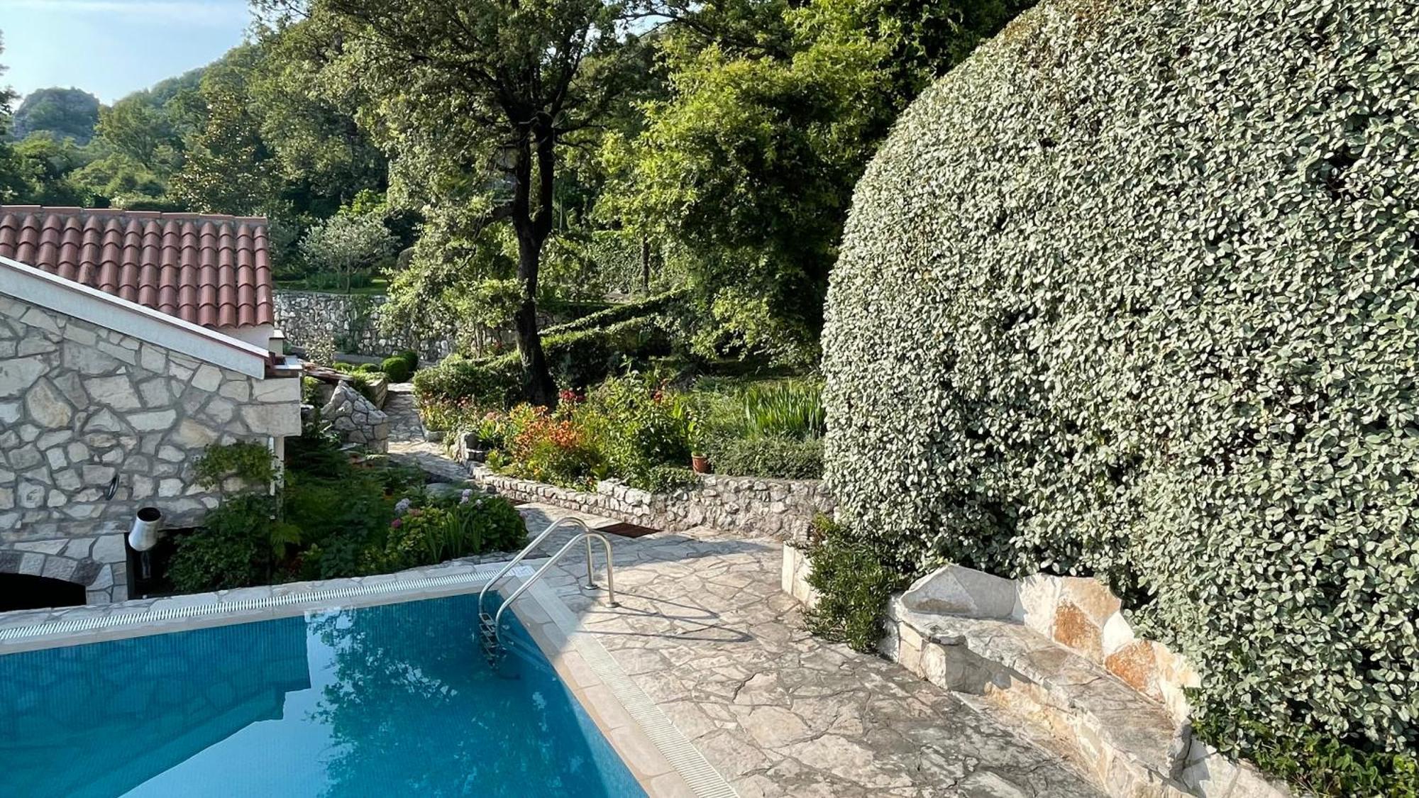 Mountains Villa Near Budva Exterior foto
